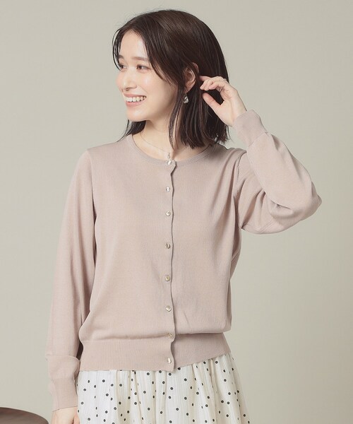 ITS'DEMO（イッツデモ）の「【UVカット／アンチピリング／手洗い可】クルーニットカーディガン（カーディガン/ボレロ・レディース・オフホワイト/ライトベージュ/レッド系1/サックスブルー/ネイビー・38/40）」の13枚目の写真