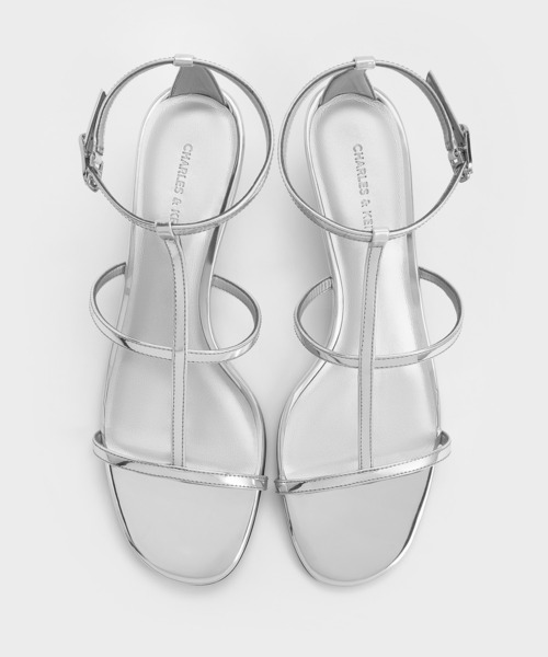 CHARLES & KEITH（チャールズ & キース）の「Tバー キトゥンヒールアンクルストラップサンダル（サンダル・レディース・シルバー/ブラック/ホワイト・22cm/22.5cm/23cm/23.5cm/24.5cm/25cm/26.5cm/25.5cm）」の15枚目の写真