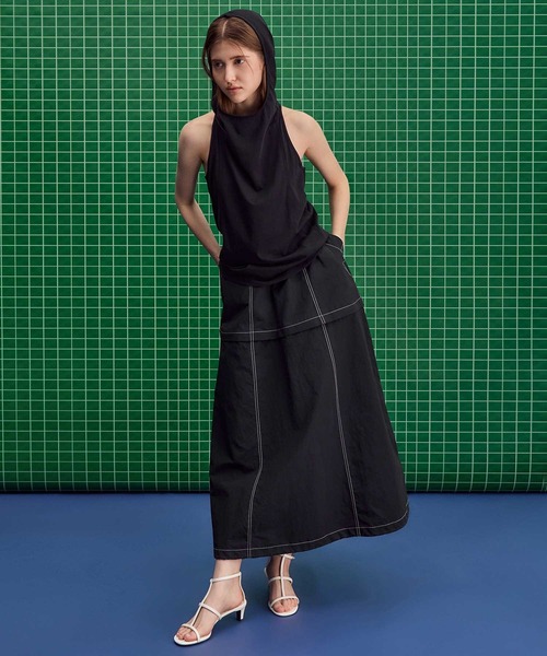 CHARLES & KEITH（チャールズ & キース）の「Tバー キトゥンヒールアンクルストラップサンダル（サンダル・レディース・シルバー/ブラック/ホワイト・22cm/22.5cm/23cm/23.5cm/24.5cm/25cm/26.5cm/25.5cm）」の19枚目の写真