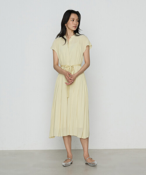 K.T KIYOKO TAKASE(キヨコタカセ)の「シャンブレーカッセン シャツドレス(ワンピース・レディース・チャコール/レモンイエロー/カーキ/ブルー系・9号/7号)」の4枚目の写真