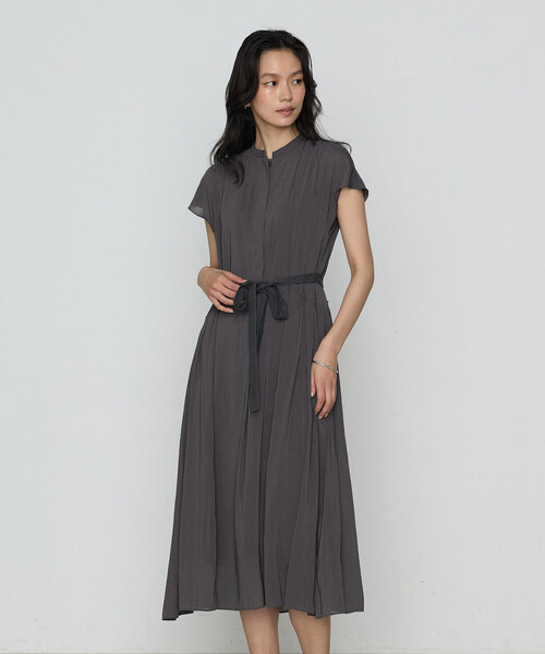 K.T KIYOKO TAKASE(キヨコタカセ)の「シャンブレーカッセン シャツドレス(ワンピース・レディース・チャコール/レモンイエロー/カーキ/ブルー系・9号/7号)」の9枚目の写真