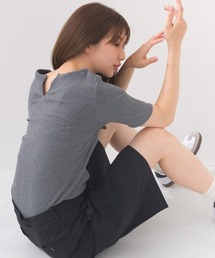 【接触冷感】 後ろV開きリブカットソー