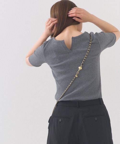OMNES(オムネス)の「【接触冷感】 後ろV開きリブカットソー(Tシャツ/カットソー・レディース・ラベンダー/ライトブラウン/ホワイト/グレー・FREE)」の11枚目の写真