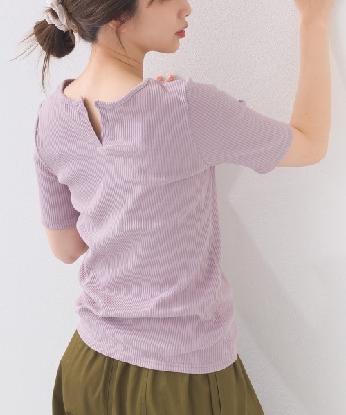 OMNES(オムネス)の「【接触冷感】 後ろV開きリブカットソー(Tシャツ/カットソー・レディース・ラベンダー/ライトブラウン/ホワイト/グレー・FREE)」の20枚目の写真
