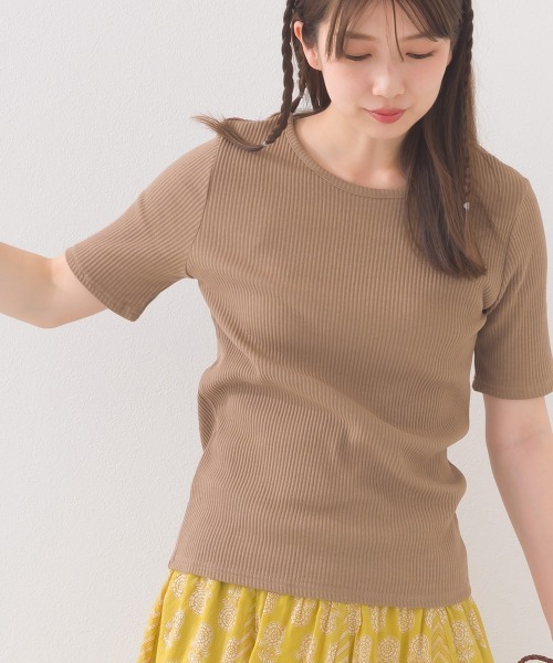 OMNES(オムネス)の「【接触冷感】 後ろV開きリブカットソー(Tシャツ/カットソー・レディース・ラベンダー/ライトブラウン/ホワイト/グレー・FREE)」の17枚目の写真