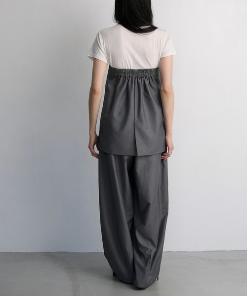your/0w(ユアロウ)の「Tuck wide slacks / タックワイドスラックスパンツ〈セットアップ対応〉(スラックス・レディース・ブラック/グレー・M/L)」の4枚目の写真