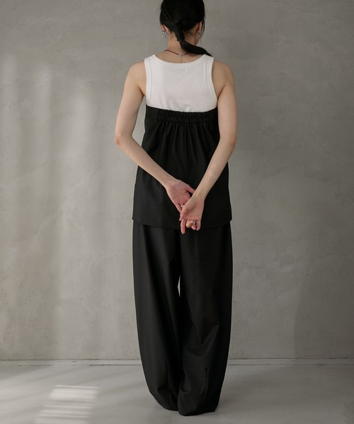 your/0w（ユアロウ）の「Tuck wide slacks / タックワイド