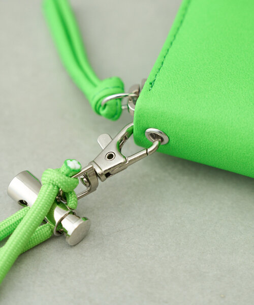 BIRTHDAY BAR（バースデイバー）の「【perche ペルケ】蛍光レザーストラップ付ジャバラカードウォレット（財布・レディース・ピンク/グリーン/イエロー・0）」の17枚目の写真