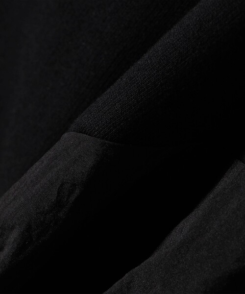 SHIPS Colors(シップス カラーズ)の「SHIPS Colors:〈洗濯機可能〉ミニ裏毛 ドッキング トップス◇(Tシャツ/カットソー・レディース・オフホワイト/ブラック/ライトグリーン/ベージュ・ONE SIZE)」の15枚目の写真