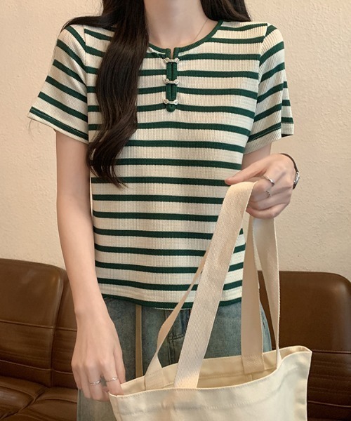 GEMEDA(ジェメダ)の「配色ボタン付きボーダートップス(Tシャツ/カットソー・レディース・グリーン/ブラック×ホワイト・M)」の22枚目の写真