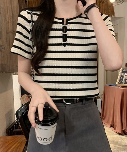 GEMEDA(ジェメダ)の「配色ボタン付きボーダートップス(Tシャツ/カットソー・レディース・グリーン/ブラック×ホワイト・M)」の6枚目の写真