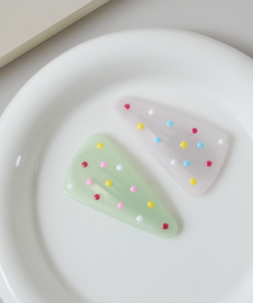 hymy(ヒュミュ)の「【 hymy-ヒュミュ- 】 キッズ カラフル ドット 三角 ヘアピン ( 2個セット ) #_(ヘアピン・キッズ・A/C/D/E/B・FREE)」の6枚目の写真