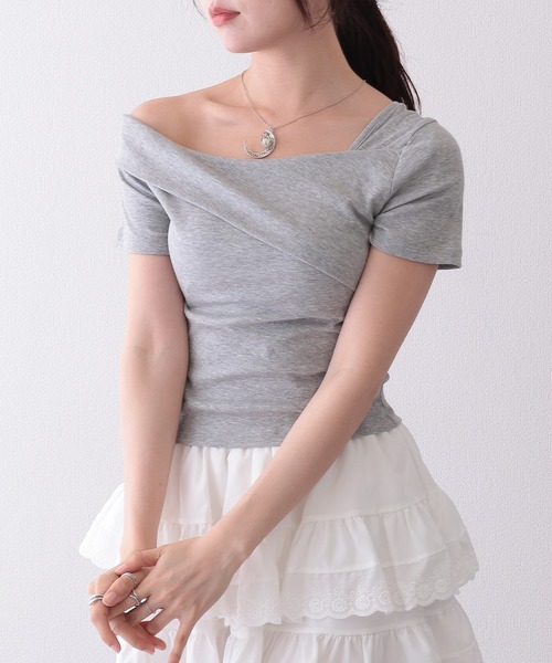 Lace Ladies(レースレディース)の「2WAY ワンショルダー アシンメトリー 半袖 リブ カットソー(Tシャツ/カットソー・レディース・グレー/ブラウン/ホワイト/ブラック・FREE)」の3枚目の写真