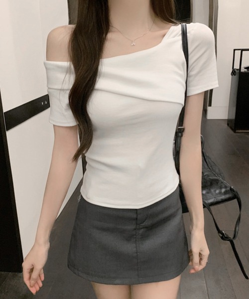 Lace Ladies(レースレディース)の「2WAY ワンショルダー アシンメトリー 半袖 リブ カットソー(Tシャツ/カットソー・レディース・グレー/ブラウン/ホワイト/ブラック・FREE)」の6枚目の写真