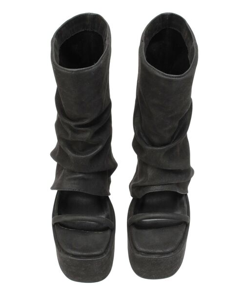 EMODA（エモダ）の「カバーバルキーサンダル（サンダル・レディース・ブラック/アイボリー・SMALL/MEDIUM/LARGE）」の5枚目の写真