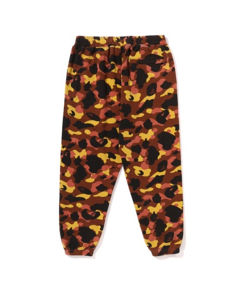 A BATHING APE（アベイシングエイプ）の「1ST CAMO ONE POINT RELAXED FIT SWEAT PANTS（スウェットパンツ・メンズ・グリーン/オレンジ/イエロー・MEDIUM/SMALL/X-LARGE/LARGE/XX-LARGE）」の6枚目の写真