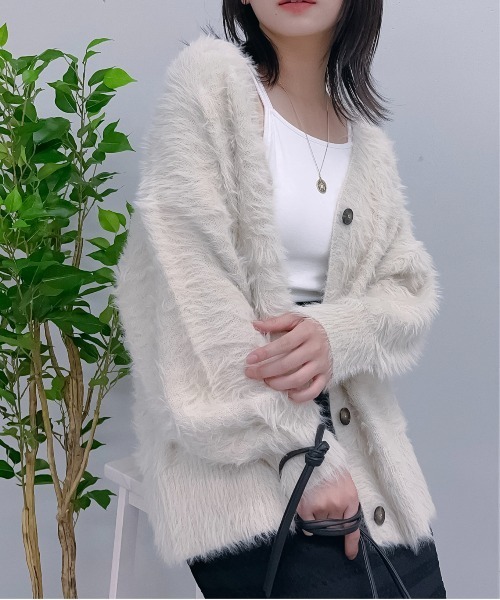 &soiree(アンドソワレ)の「【&soiree】バッククロスカップ付キャミソール(キャミソール・レディース・オフホワイト/ブラック/グリーン・FREE)」の14枚目の写真