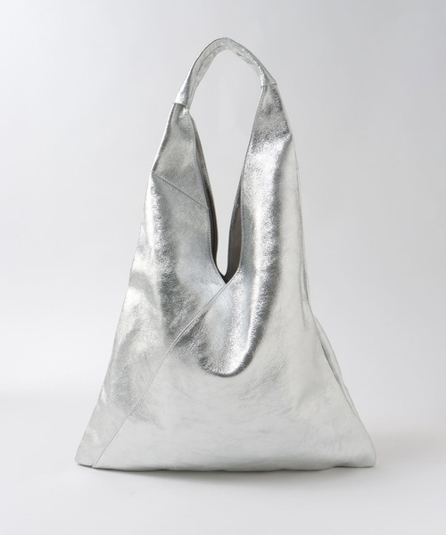 Cepica（セピカ）の「牛床革トライアングルワンショルダー（ショルダーバッグ・レディース・ゴールド/シルバー・FREE）」の9枚目の写真