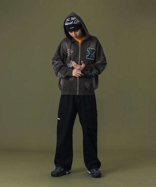 XLARGE（エクストララージ）の「MULTI LOGO ZIP UP HOODED SWEATSHIRT（パーカー・メンズ・ブラック/ブラウン/ネイビー・S/M/L/XL）」の6枚目の写真