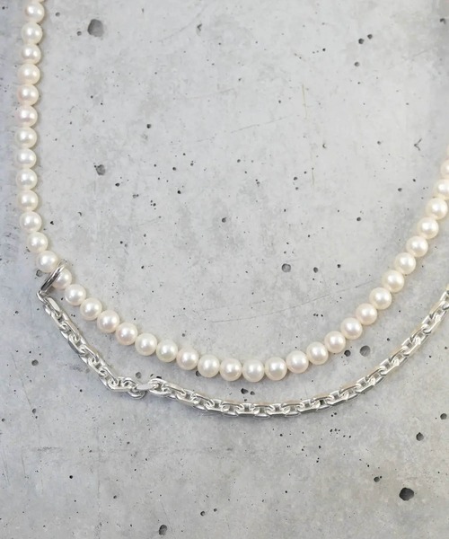 HERGO（ハーゴ）の「NP:HERGO Droop Chain Pearl Necklace SV-925（ネックレス・メンズ・ホワイト・FREE）」の6枚目の写真