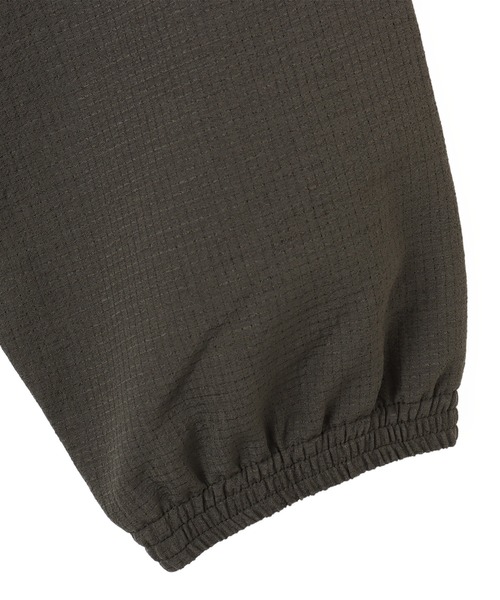 THE NORTH FACE(ザノースフェイス)の「THE NORTH FACE Zip-Off Vent Mesh Blouson / ザ・ノース・フェイス ジップ オフ ベント メッシュ ブルゾン(その他アウター・メンズ・オリーブ/ネイビー・L/M/S/XL)」の8枚目の写真