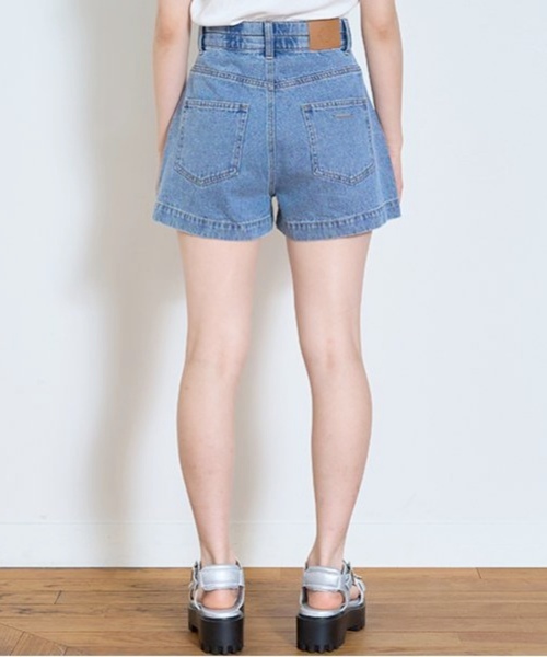 LOVETOXIC（ラブトキシック）の「【GOODPRICE】【綿100％】プレートロゴデニムショートパンツ（デニムパンツ・キッズ・ライトブルー/ブルー/グレー・M/L/SS/S）」の13枚目の写真