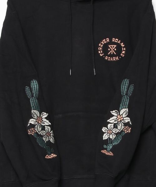 ROARK REVIVAL（ロアークリバイバル）の「【ROARK】"F.ROAMING" P/O HOOD SWEAT（パーカー・メンズ・ブラック・X-LARGE/LARGE/MEDIUM）」の4枚目の写真
