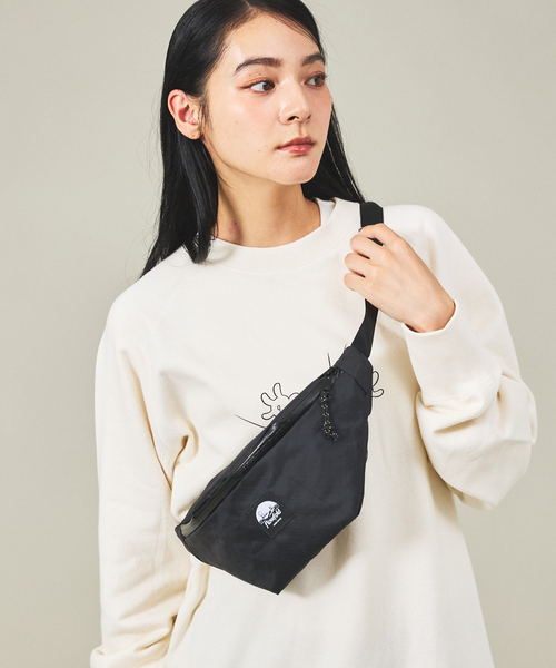 Flowfold(フローフォールド)の「【Flowfold/フローフォールド】Fanny Pack /ファニーバック/ウエストポーチ/- Large(ショルダーバッグ・メンズ・ブラック/ダークベージュ・フリー)」の1枚目の写真