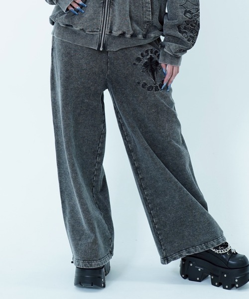 REFLEM/レフレム』クロス刺繍スウェットワイドパンツ（スウェット