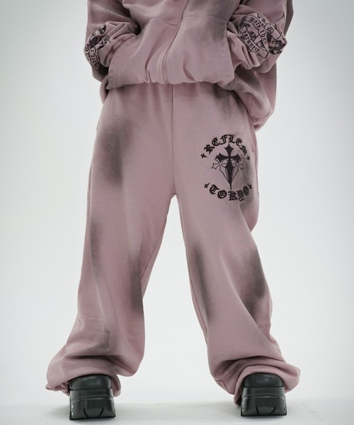REFLEM(レフレム)の「『REFLEM/レフレム』クロス刺繍スウェットワイドパンツ(スウェットパンツ・レディース・ホワイト/グレー/ブラック×パープル/ピンク/ブラック×ホワイト・FREE)」の16枚目の写真