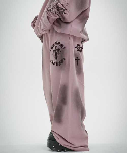 REFLEM(レフレム)の「『REFLEM/レフレム』クロス刺繍スウェットワイドパンツ(スウェットパンツ・レディース・ホワイト/グレー/ブラック×パープル/ピンク/ブラック×ホワイト・FREE)」の17枚目の写真