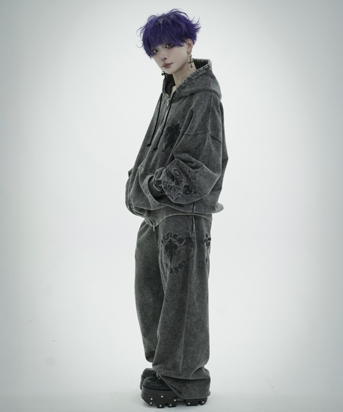 REFLEM(レフレム)の「『REFLEM/レフレム』クロス刺繍スウェットワイドパンツ(スウェットパンツ・レディース・ホワイト/グレー/ブラック×パープル/ピンク/ブラック×ホワイト・FREE)」の8枚目の写真