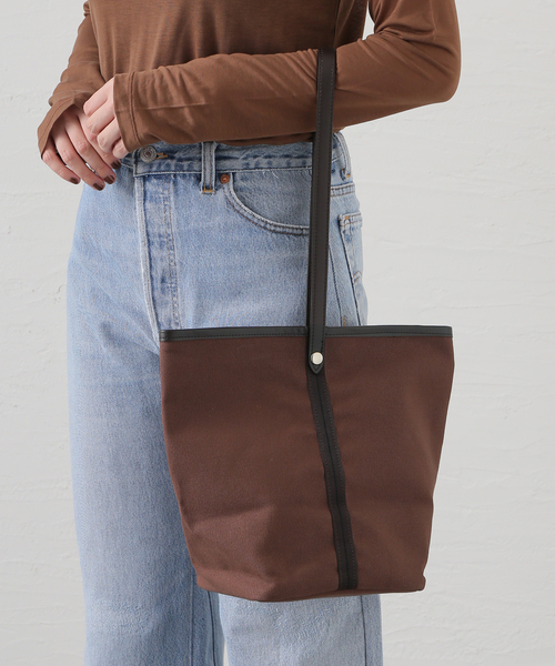 JOURNAL STANDARD（ジャーナルスタンダード）の「【LA TESORINA /ラ テゾリーナ】SECCHIERO（ショルダーバッグ・レディース・ブラウン/ブラック・FREE）」の5枚目の写真