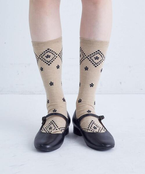 conges payes ADIEU TRISTESSE(コンジェ ペイエ アデュートリステス)の「ドット格子柄ソックス(ソックス/靴下・レディース・チャコールグレー/ベージュ系その他・FREE)」の3枚目の写真