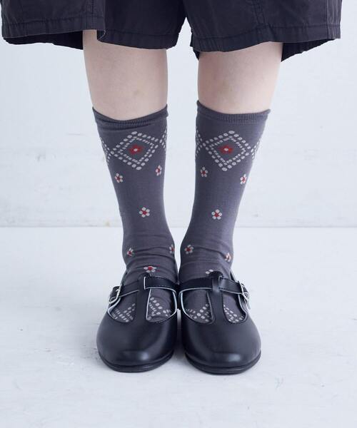 conges payes ADIEU TRISTESSE(コンジェ ペイエ アデュートリステス)の「ドット格子柄ソックス(ソックス/靴下・レディース・チャコールグレー/ベージュ系その他・FREE)」の5枚目の写真