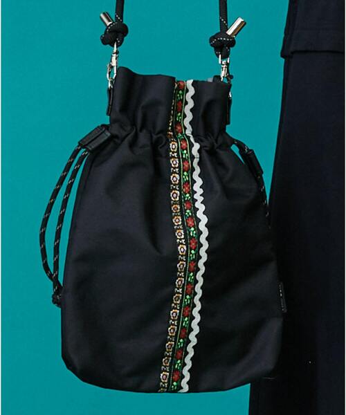 FRAPBOIS（フラボア）の「チロリアンBAG（ショルダーバッグ・レディース・エメラルド/ブラック・FREE）」の2枚目の写真