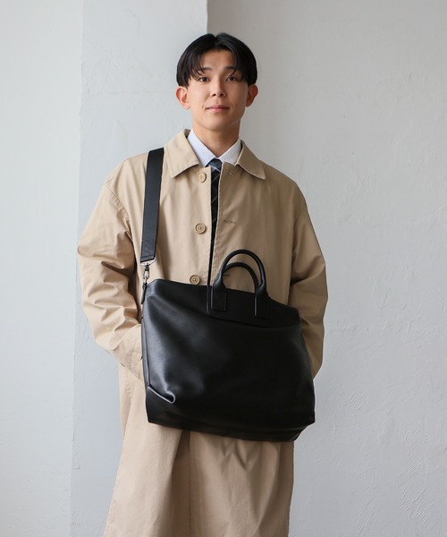 VitaFelice（ヴィータフェリーチェ）の「本革2WAYトートバッグ（仕切りポケット付き）（トートバッグ・メンズ・ブラック・FREE）」の3枚目の写真