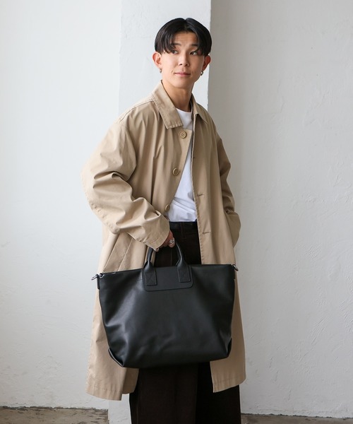 VitaFelice（ヴィータフェリーチェ）の「本革2WAYトートバッグ（仕切りポケット付き）（トートバッグ・メンズ・ブラック・FREE）」の4枚目の写真