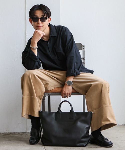 VitaFelice（ヴィータフェリーチェ）の「本革2WAYトートバッグ（仕切りポケット付き）（トートバッグ・メンズ・ブラック・FREE）」の5枚目の写真