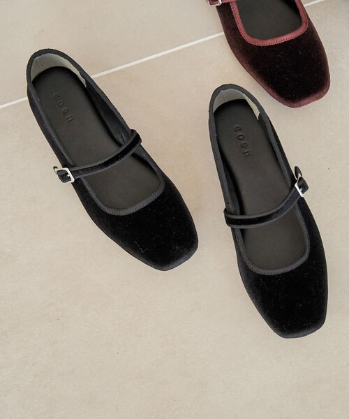 coen（コーエン）の「ベロアメリージェーンフラットシューズ（バレエシューズ・レディース・ブラック/ブラウン系・24.5cm/23.5cm）」の4枚目の写真