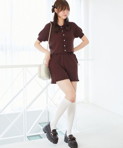 MAJESTIC LEGON(マジェスティックレゴン)の「ミニケーブルフリルニットカーデ(カーディガン/ボレロ・レディース・ネイビー/ブラウン/グレー/アイボリー・MEDIUM)」の13枚目の写真