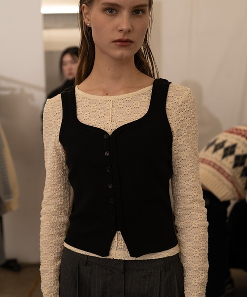 GENERAL IDEA（ジェネラルアイデア）の「GENERAL IDEA/ジェネラルアイディア lace pintuck long sleeve t-shirts カットソー（Tシャツ/カットソー・レディース・ブラック/クリーム/ホワイト・S/M/L）」の7枚目の写真