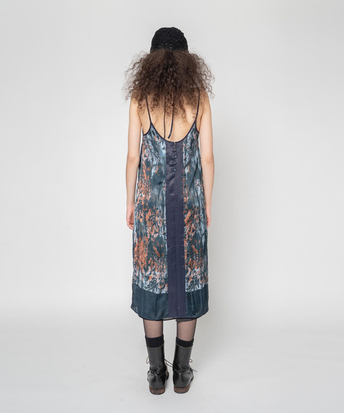 muller of yoshiokubo（ミュラーオブヨシオクボ）の「muller of yoshiokubo ミュラーオブヨシオクボ / MURAL DRESS ミューラルドレス / MLF25603（ワンピース・レディース・ベージュ・36）」の7枚目の写真