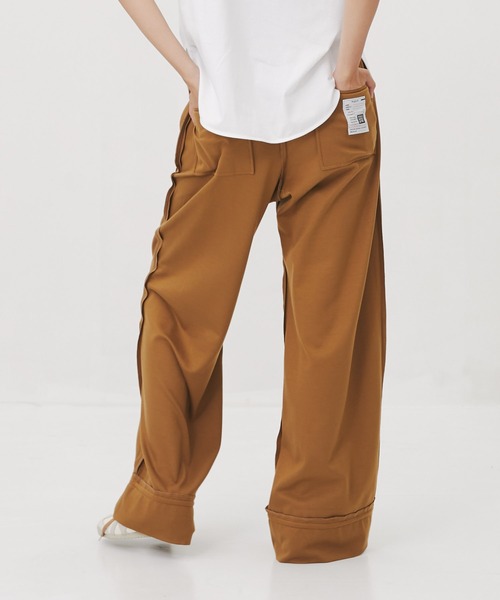 MIHARAYASUHIRO(ミハラヤスヒロ)の「【MIHARAYASUHIRO/ミハラヤスヒロ】INSIDE OUT PANTS/インサイドアウトパンツ/スウェットワイドパンツ(スウェットパンツ・レディース・チャコールグレー/ブラック/キャメル・36/38)」の3枚目の写真