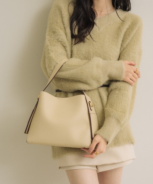 NEUNA（ヌナ）の「スクエアマルチバッグ（ショルダーバッグ・レディース・ブラック/アイボリー/ブラウン・FREE）」の12枚目の写真