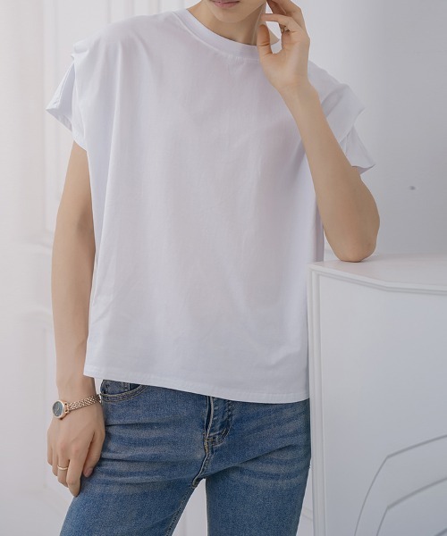 ONEP STAR(ワンピスター)の「ボーダー柄タック入りフレンチスリーブTシャツ(Tシャツ/カットソー・レディース・ホワイト/ネイビー/グレイッシュベージュ/グレー・MEDIUM)」の6枚目の写真