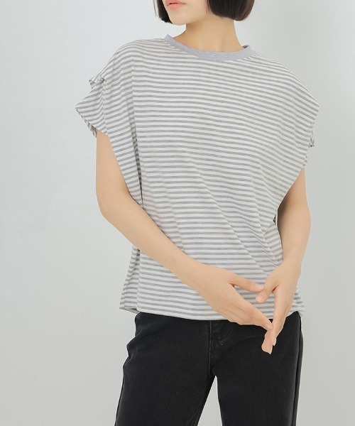 ONEP STAR(ワンピスター)の「ボーダー柄タック入りフレンチスリーブTシャツ(Tシャツ/カットソー・レディース・ホワイト/ネイビー/グレイッシュベージュ/グレー・MEDIUM)」の14枚目の写真