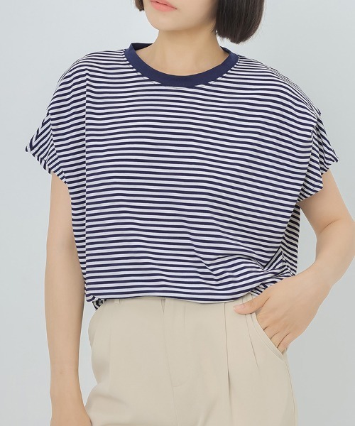 ONEP STAR(ワンピスター)の「ボーダー柄タック入りフレンチスリーブTシャツ(Tシャツ/カットソー・レディース・ホワイト/ネイビー/グレイッシュベージュ/グレー・MEDIUM)」の19枚目の写真
