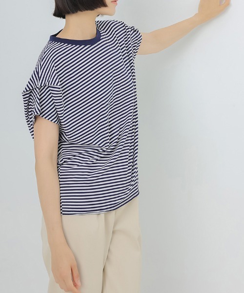 ONEP STAR(ワンピスター)の「ボーダー柄タック入りフレンチスリーブTシャツ(Tシャツ/カットソー・レディース・ホワイト/ネイビー/グレイッシュベージュ/グレー・MEDIUM)」の21枚目の写真