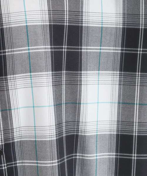 SHOO・LA・RUE（シューラルー）の「【洗濯機可/S-LL】春まで使える程よい抜け感 大人のチェックシャツ（シャツ/ブラウス・レディース・ベージュ/イエロー/モスグリーン/ブラック・04/01/02/03）」の13枚目の写真